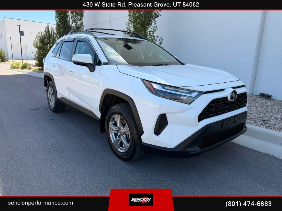 2024 Toyota RAV4 XLE