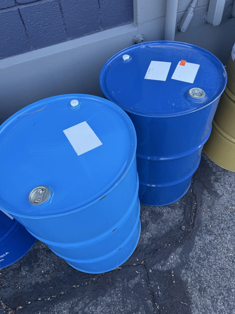 55 Gallons metal barrels