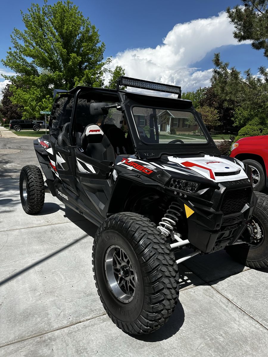 Polaris RZR XP4 1000 Turbo