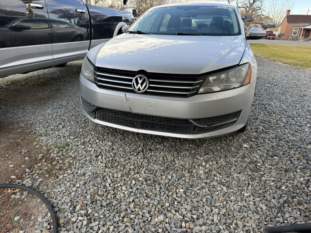 2012 Volkswagen Passat 