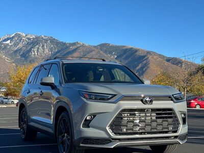 2025 Toyota Grand Highlander Hybrid Limited