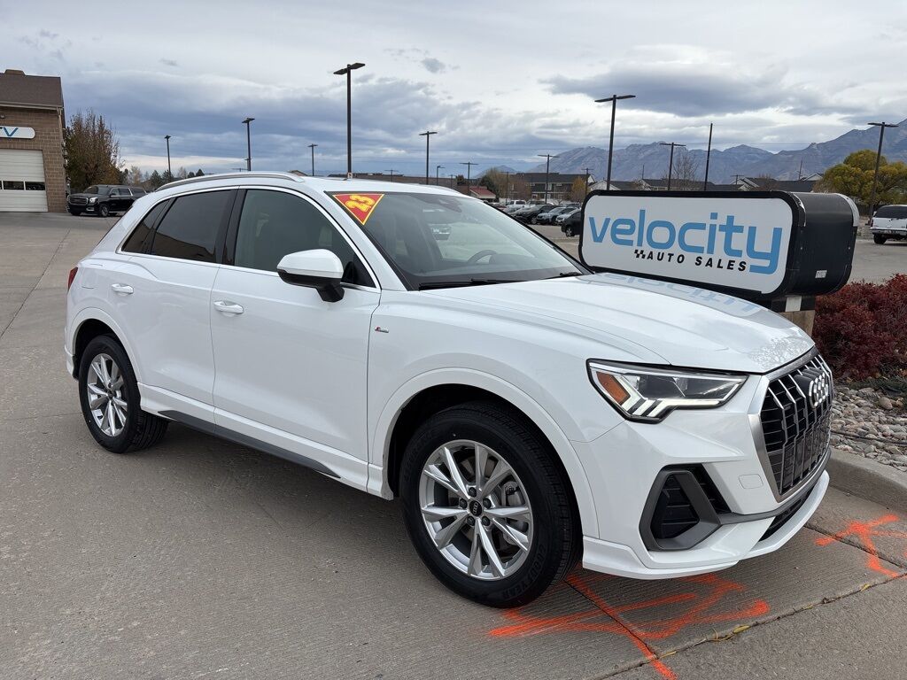 2023 AUDI Q3 quattro S line Premium 45 TFSI