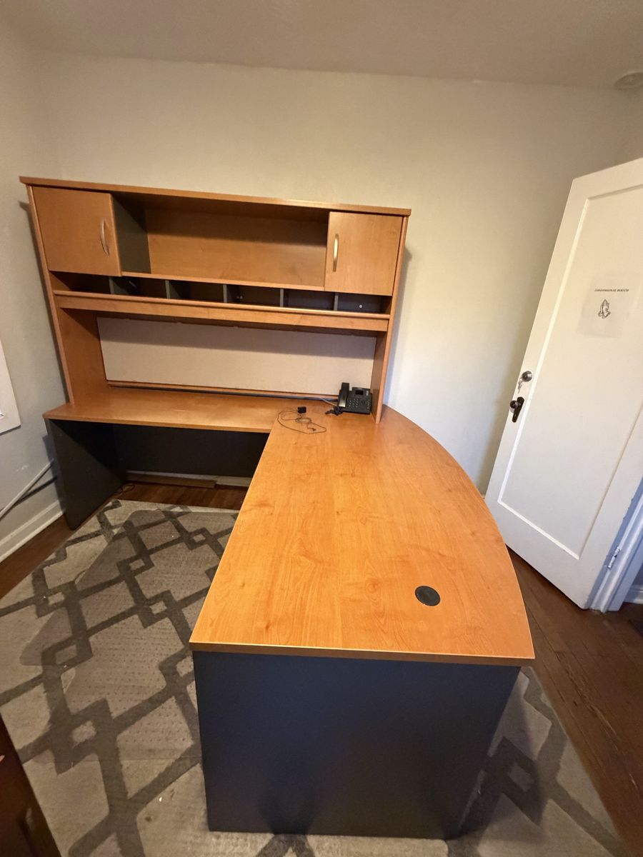 Main image 3