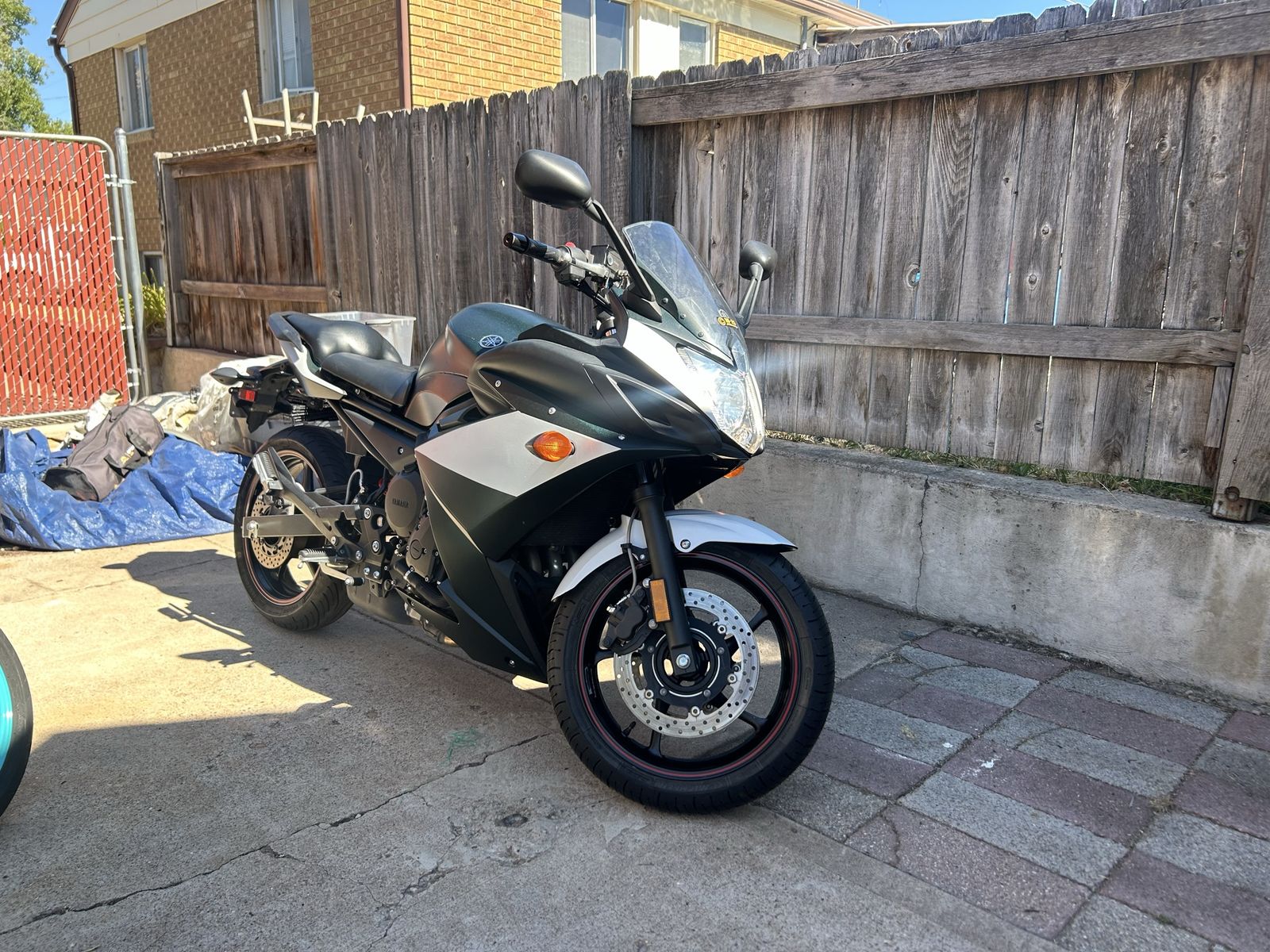 2012 Yamaha FZ6R ~16000 miles