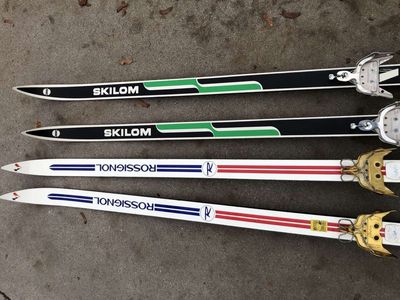 Vintage Nordic cross country skis w / 3pin bindings. Great to ski on and they make awesome decorations 75mm