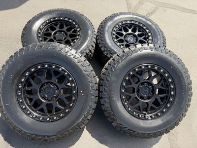 New Hostile H601 Rapture LT285/70r17 Ameritread RT 6x135 Ford F150 F 150 6 lug wheels and tires Expedition