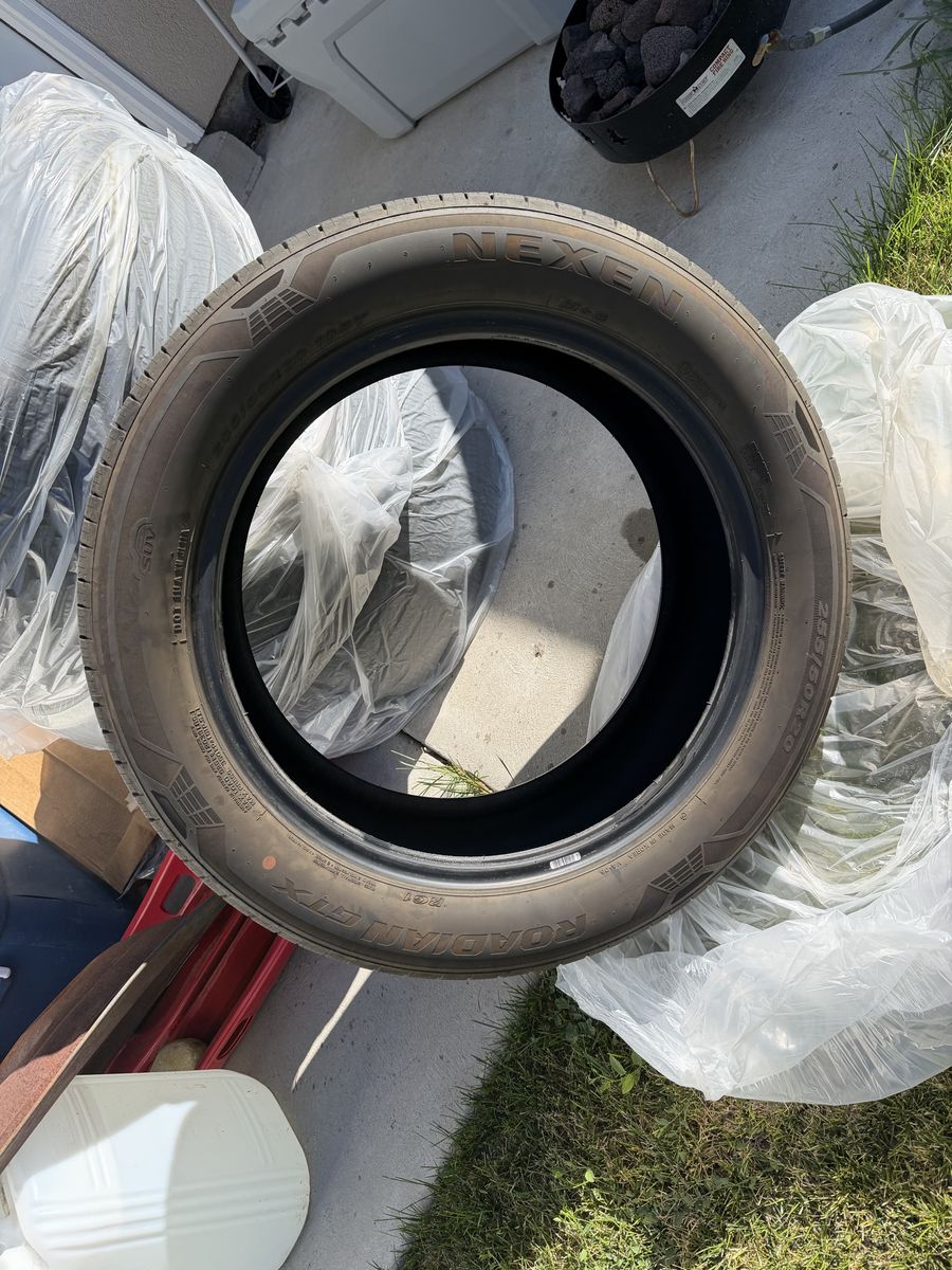 Nexen Roadian GTX All-Season SUV Tires 255/50R20 - Used