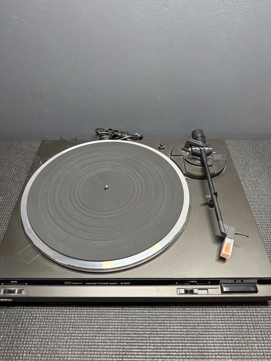 TECHNICS SL-BD27 AUTOMATIC TURNTABLE W/P24 CARTRIDGE RECORD PLAYER
