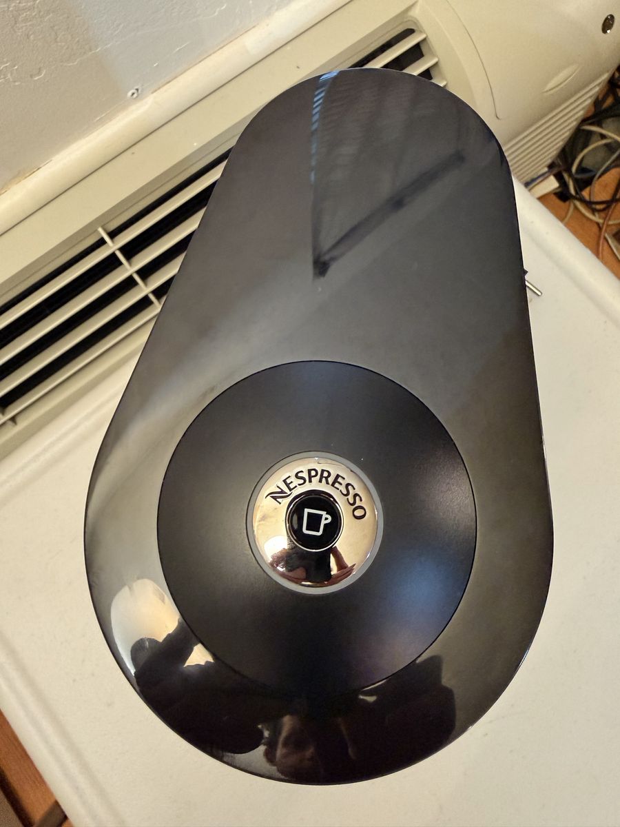 Main image 6