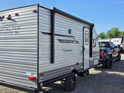 2024 Coachmen Catalina Summit – Like New, half-ton towable couples trailer