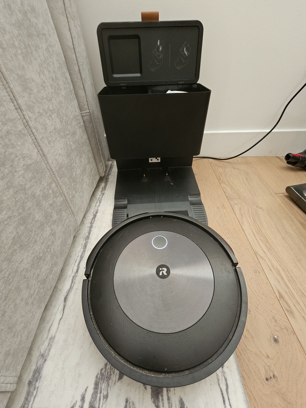 iRobot Roomba J7+