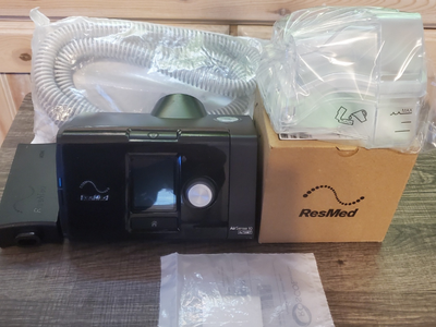 ResMed Airsense 10 CPAP *Reduced* With New accessories
