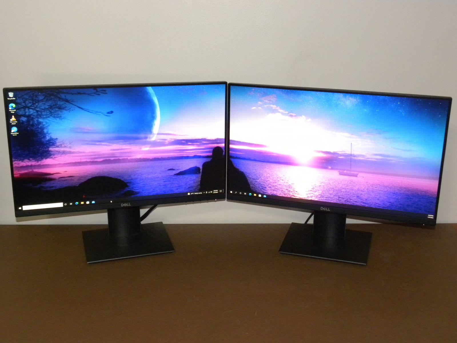 Lot of (2) Dell P2219H 22” HDMI/DP/VGA Ultrathin Bezel Monitor