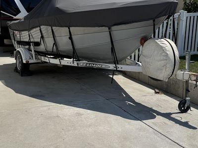Lund 1850 Tyee fishing/ski boat