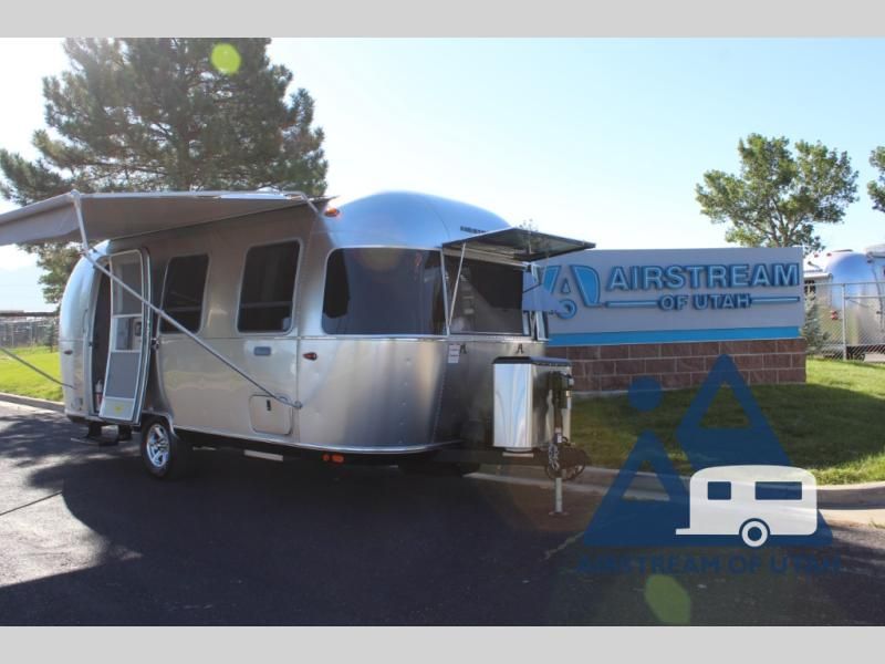 New 2026 Airstream Bambi 22FB