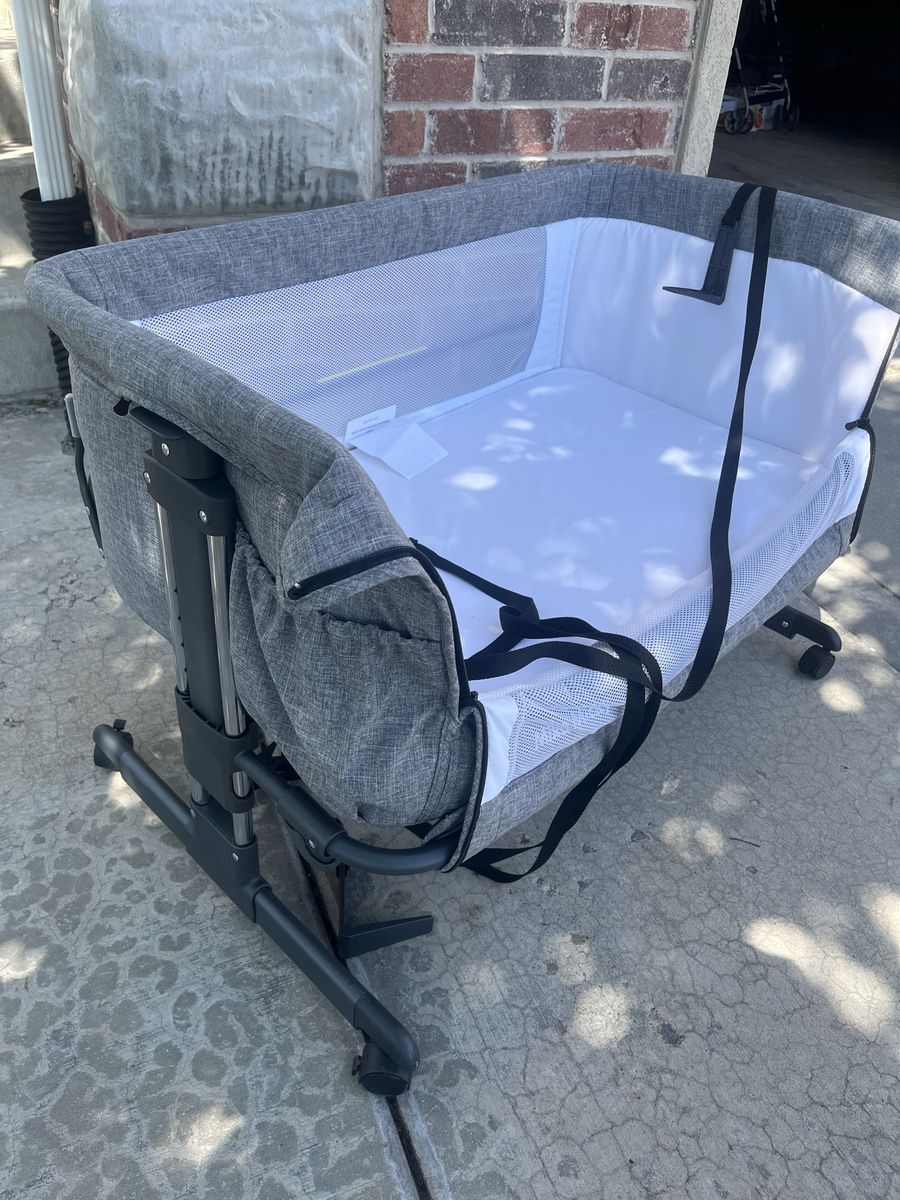 Mika Mickey bedside bassinet- used once