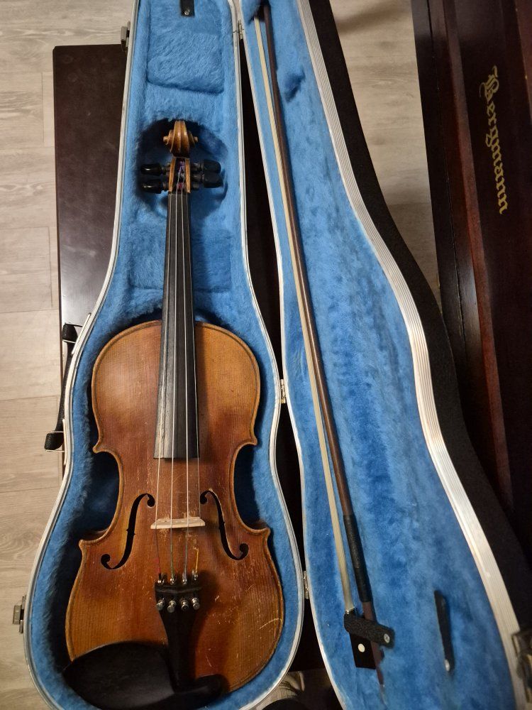 ANTONIUS STRADIVARIUS FULL SIZE VIOLIN