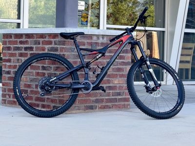 SPECIALIZED MOUNTAIN BIKE