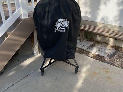 Pit Boss Ceramic Grill