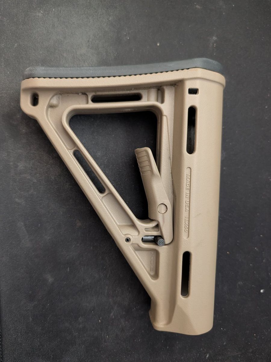 Magpul Moe FDE stock