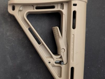 Magpul Moe FDE stock