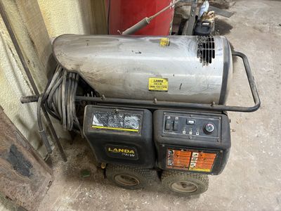 Landa Pressure Washer
