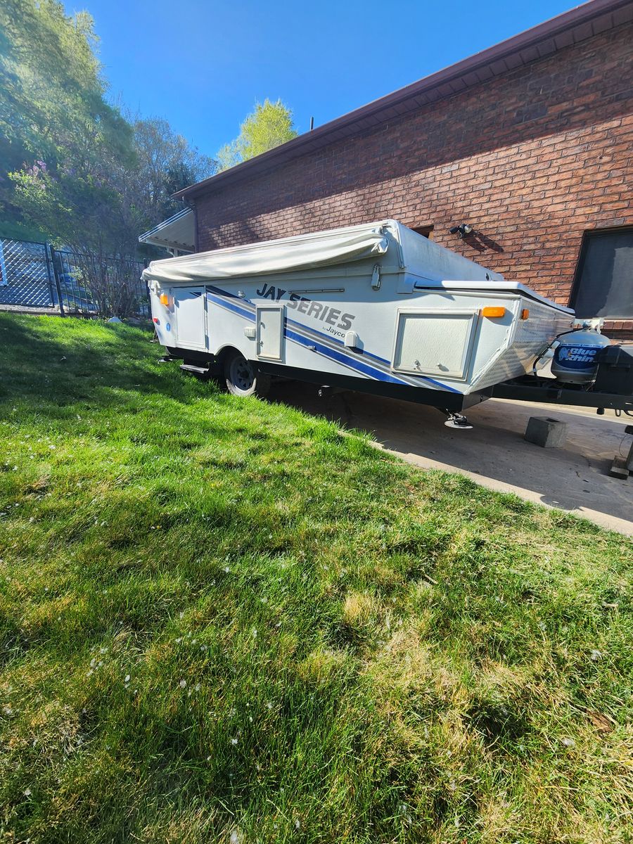 2008 Jayco pop up trailer camper