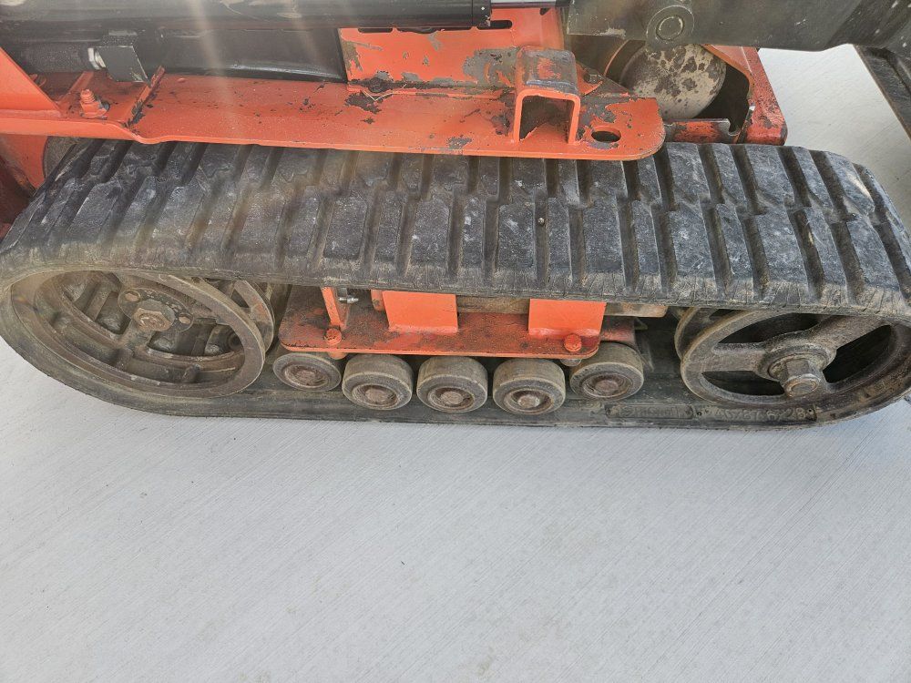 Main image 3