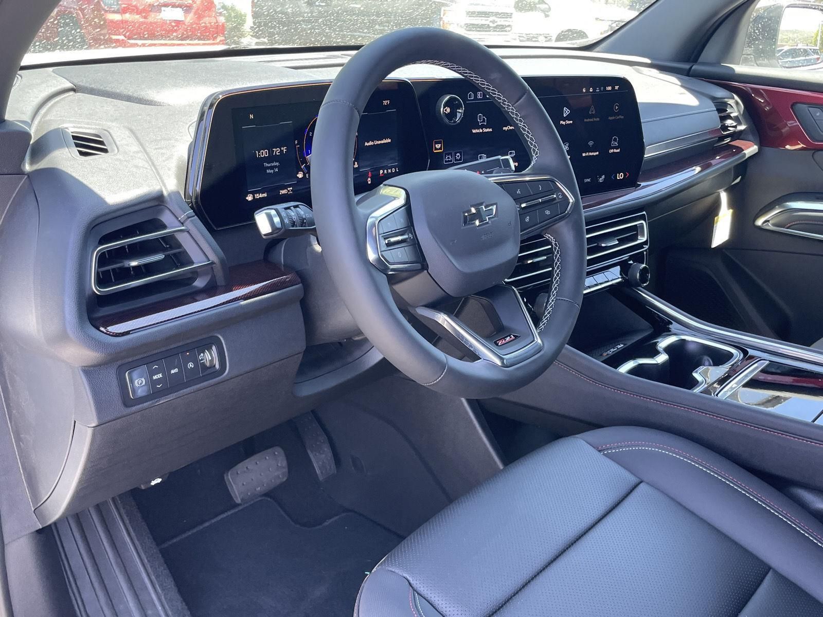 Main image 26