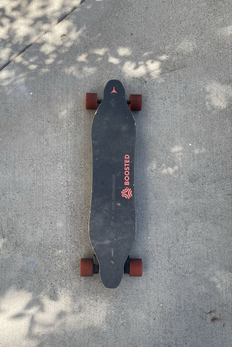 Boosted electric longboard 