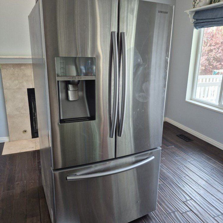Samsung Stainless French Door Refrigerator - Works