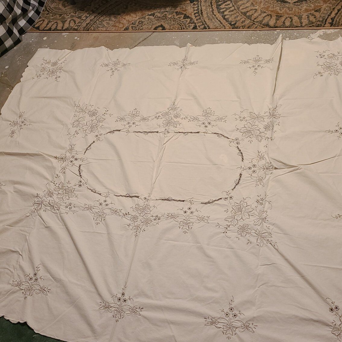75x65 Antique Tablecloth /Napkins