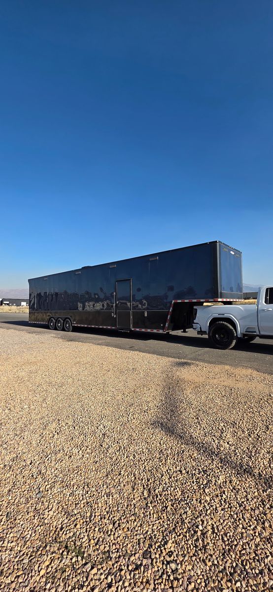 Like-New 2023 46' Enclosed Freedom Trailers | AC,