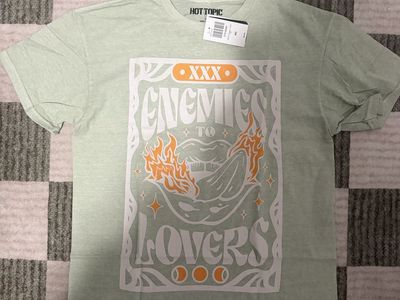 Hot Topic Enemies to Lovers Graphic T-Shirt Sage Green Size Medium New with Tags