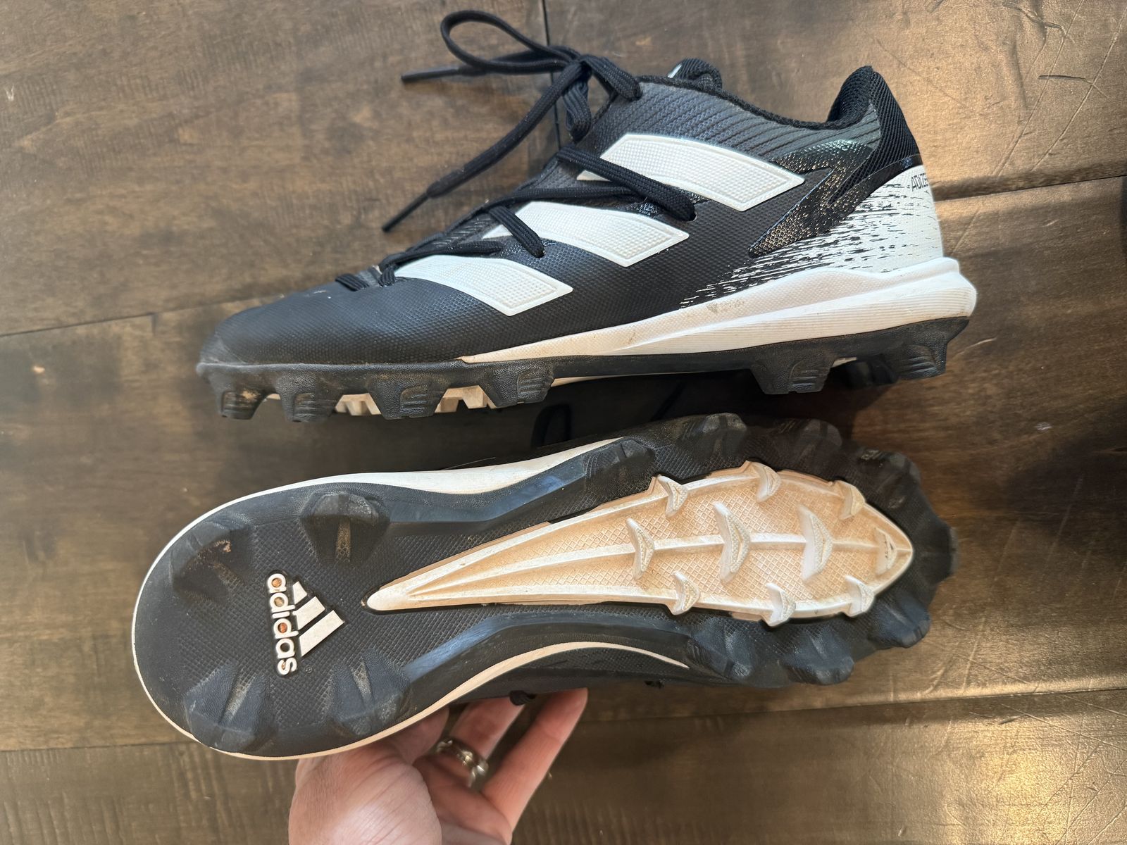 Mens 6.5 Adidas baseball Cleats