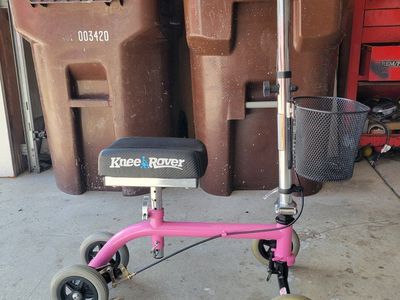 KneeRover Economy Knee Scooter with Basket