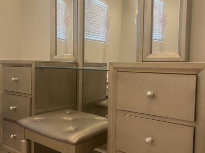 Elegant Vanity Dressing Table Set with Tri-Fold Mirror, Glass Shelving and Matching Padded Stool