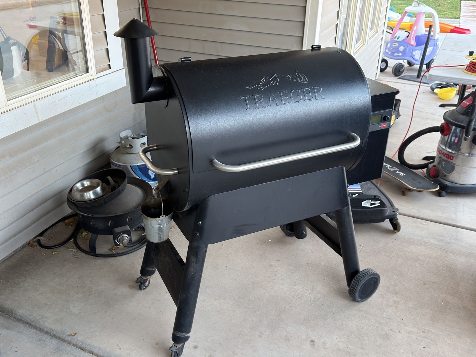 Traeger Pro 780 WiFIRE Pellet Grill and Smoker