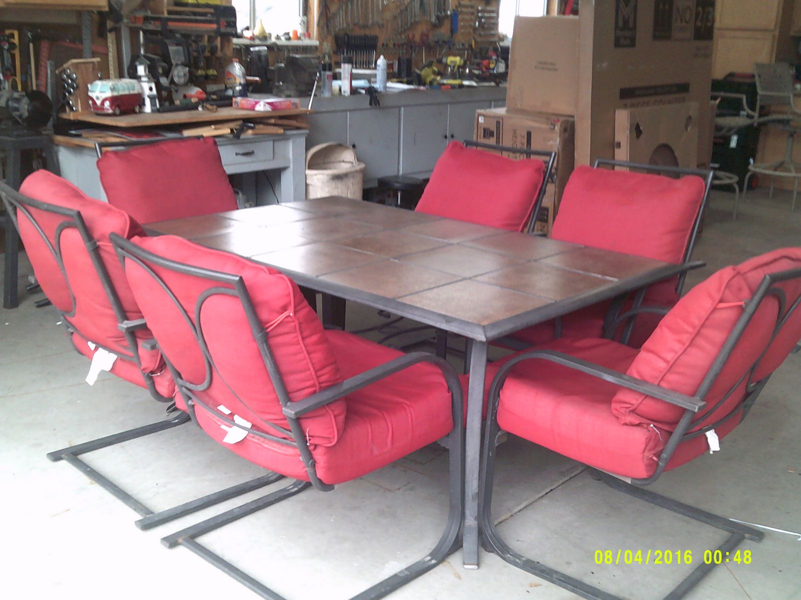 PATIO DINNG TABLE & SIX CHAIRS