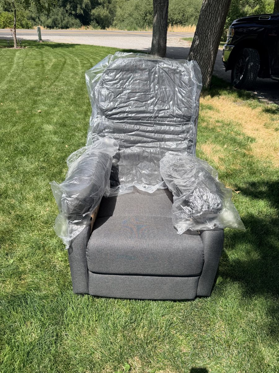 Unbranded Gray Fabric Recliner Chair w/ Cup Holders & Side Pockets, 350lb Weight Capacity