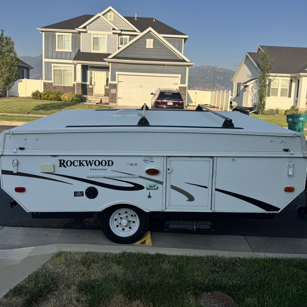 2013 Rockwood Freedom 1940 LTD Tent Trailer