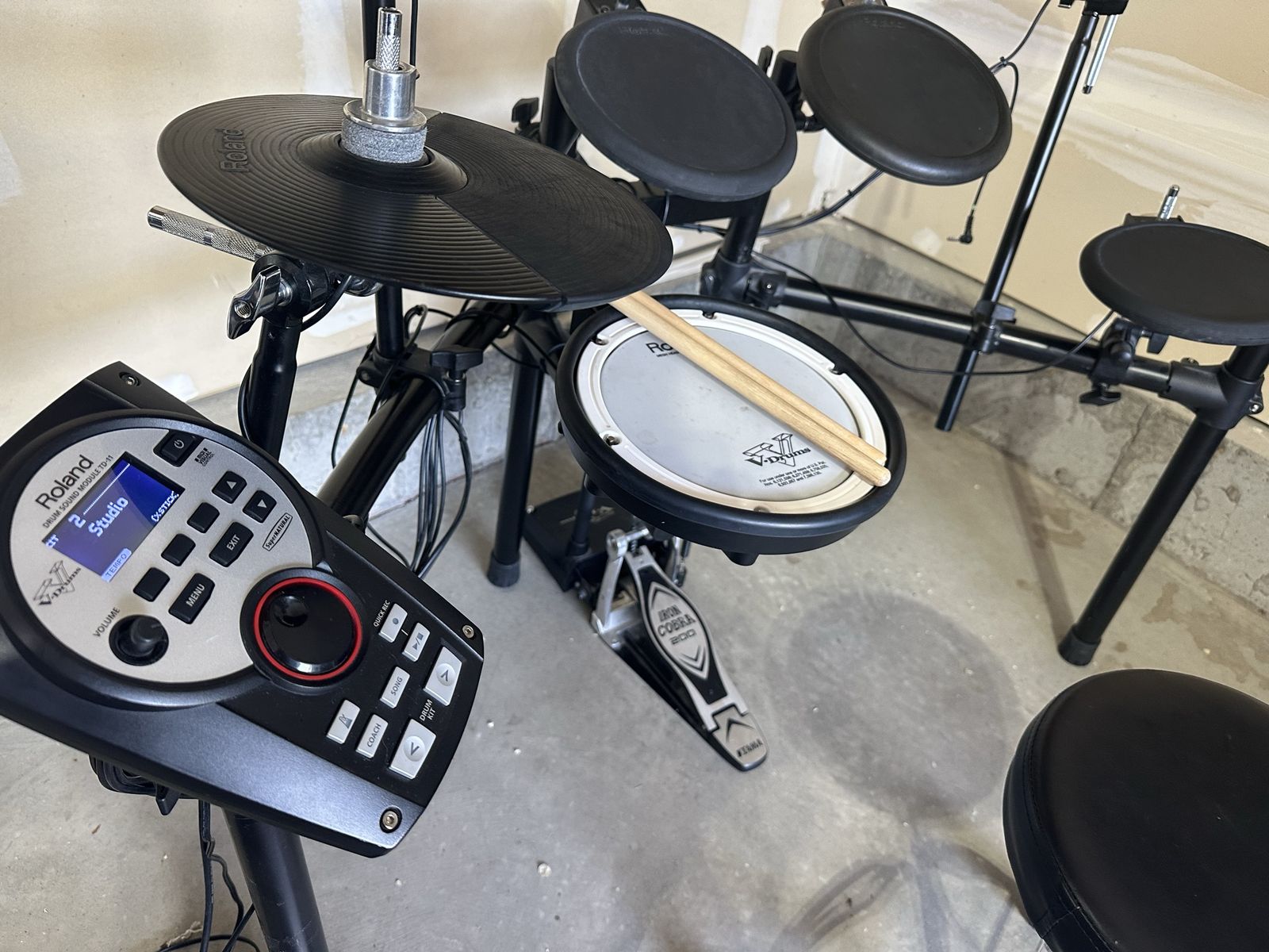 Roland TD-11 electronic drum set