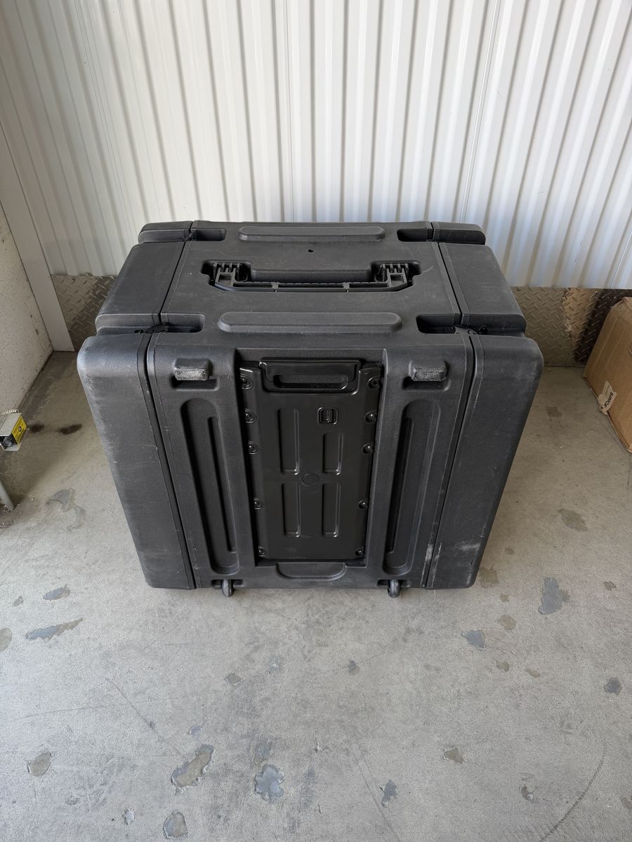 Main image 4