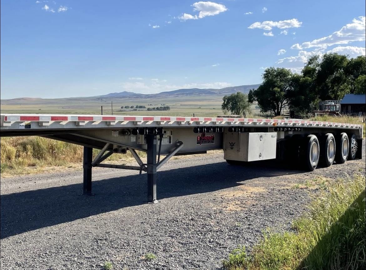 2024 Wilson Flatbed