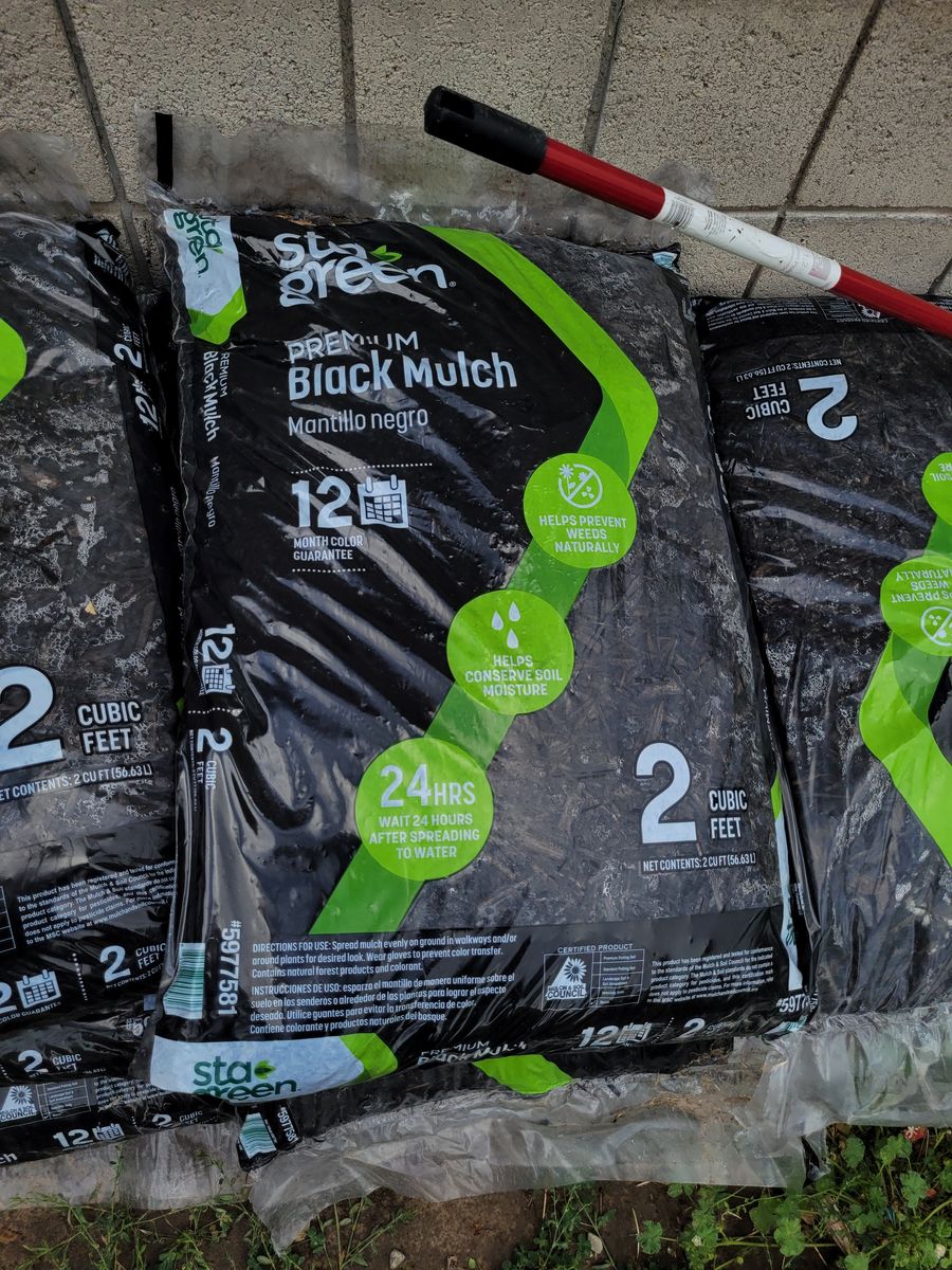 Bark mulch 22 bags