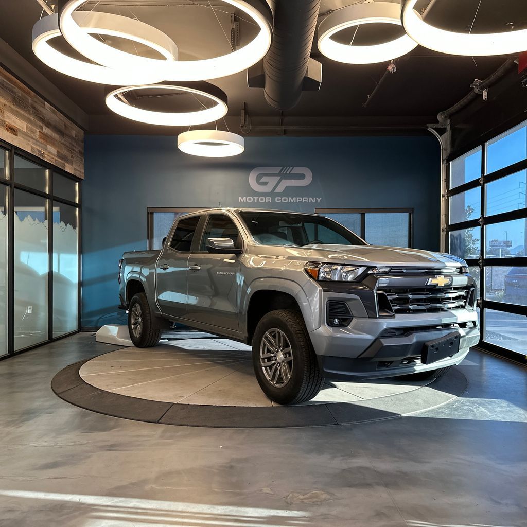 2024 Chevrolet Colorado LT