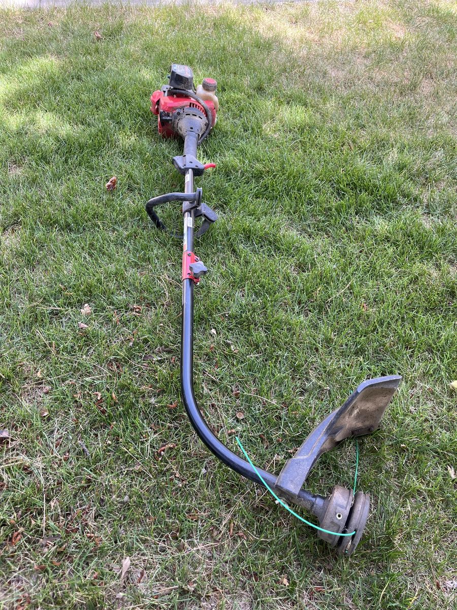 Troy-Bilt Gas Powered String Trimmer Weed Eater
