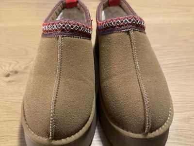 Women’s slippers