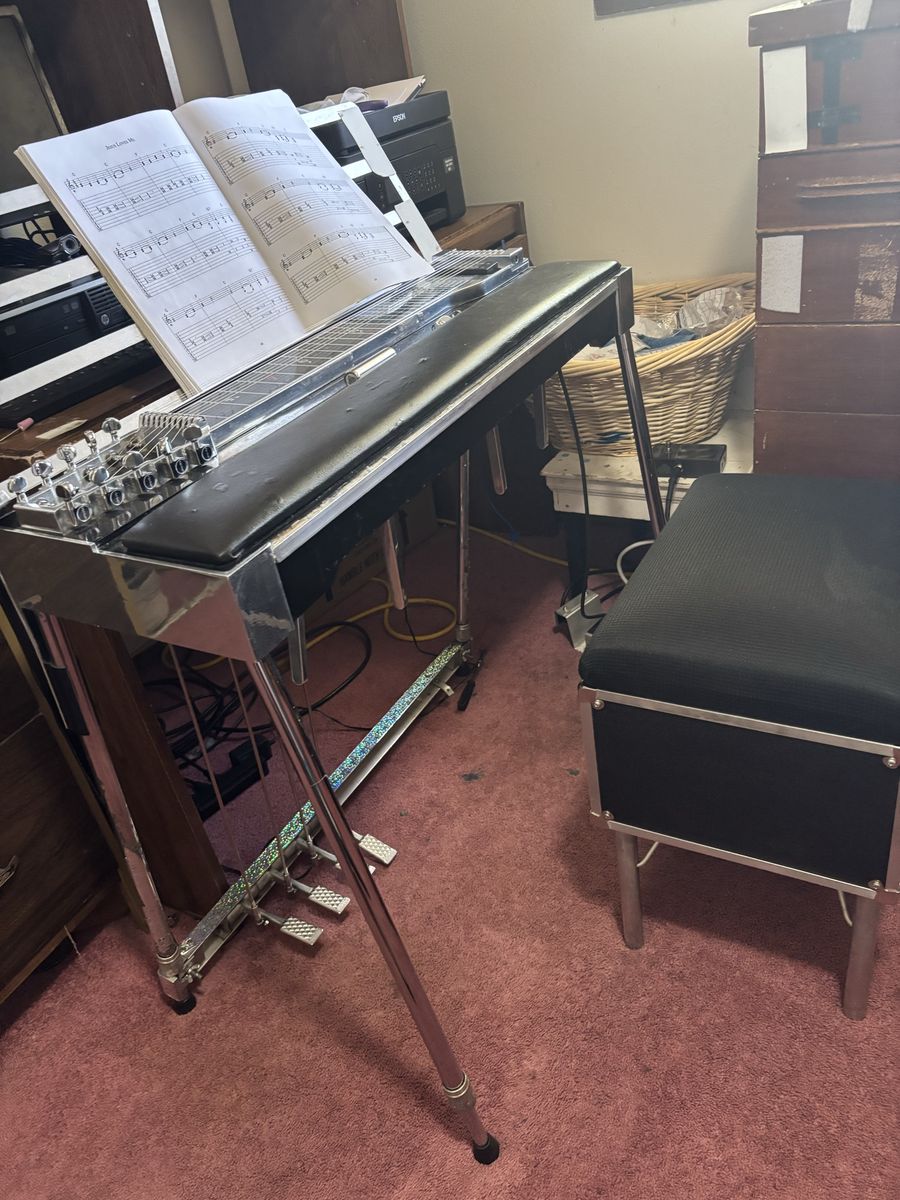 Peavey Nashville 112 Pedal Steel Guitar Amplifier - Used, Excellent Condition , Marlen sd10 pedal Steele 4 pedals 5 knees is in