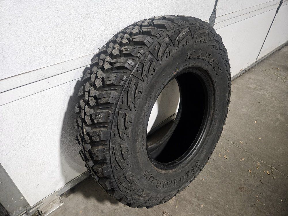 NEW Kanati Trail Hog LT235/85R16 Mud Terrain Tire